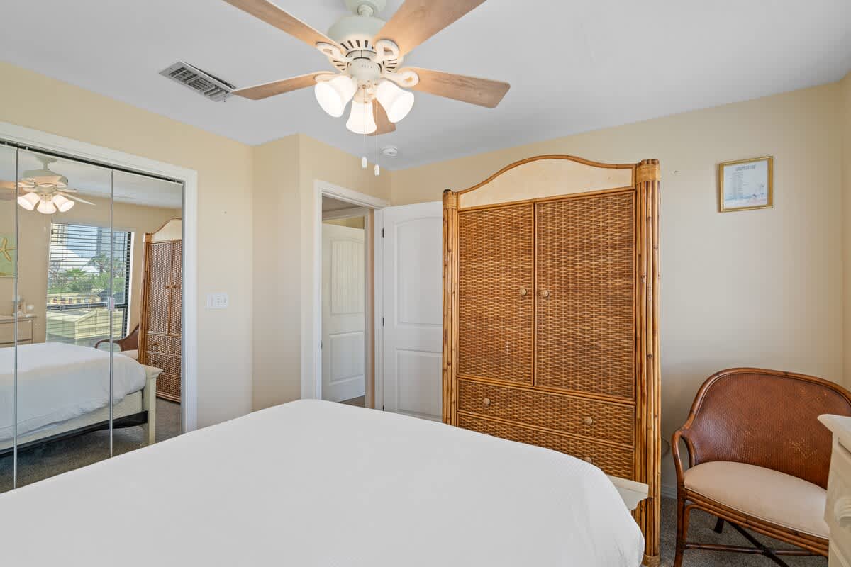 Peaceful Paradise Boat Slip Pool Beach Access 33