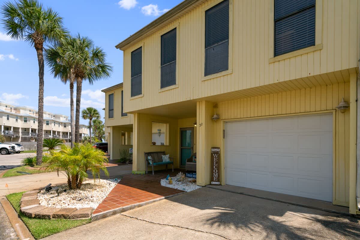 Peaceful Paradise Boat Slip Pool Beach Access 11