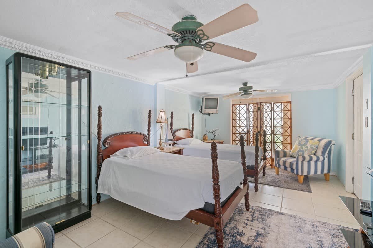 Peaceful Paradise Boat Slip Pool Beach Access 16