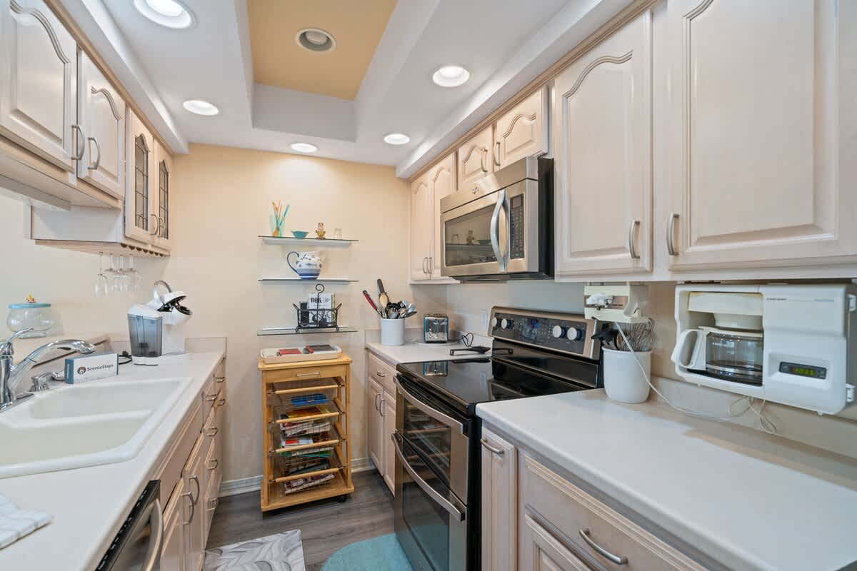 Peaceful Paradise Boat Slip Pool Beach Access 24