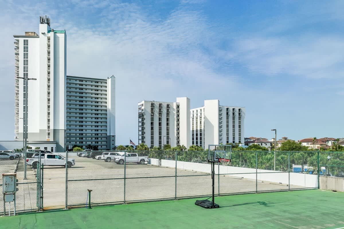 Pelican Beach Resort 405 38