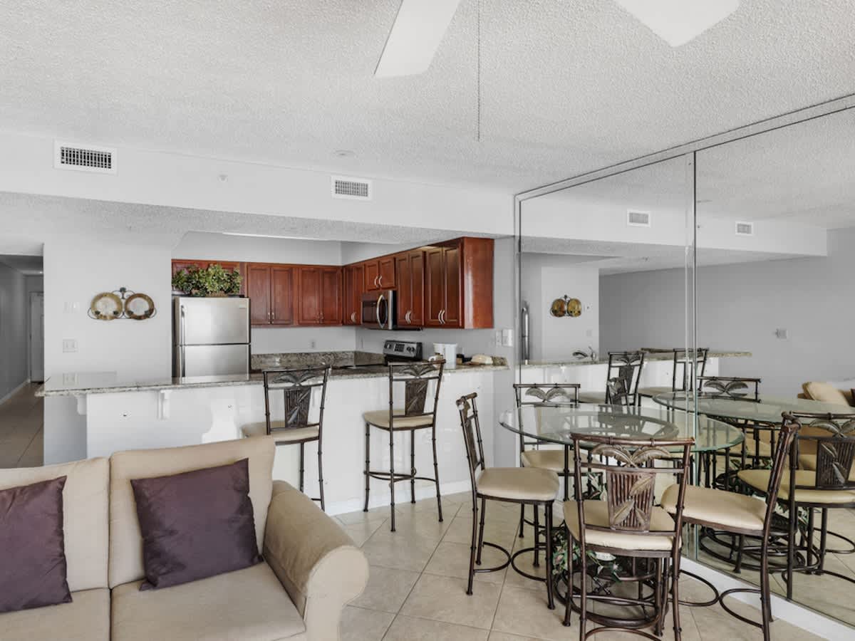 Pelican Beach Resort 405 6