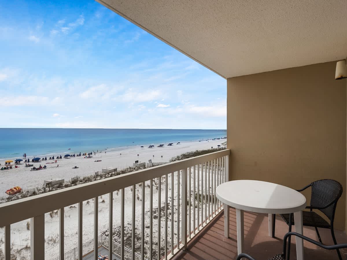 Pelican Beach Resort 405 18