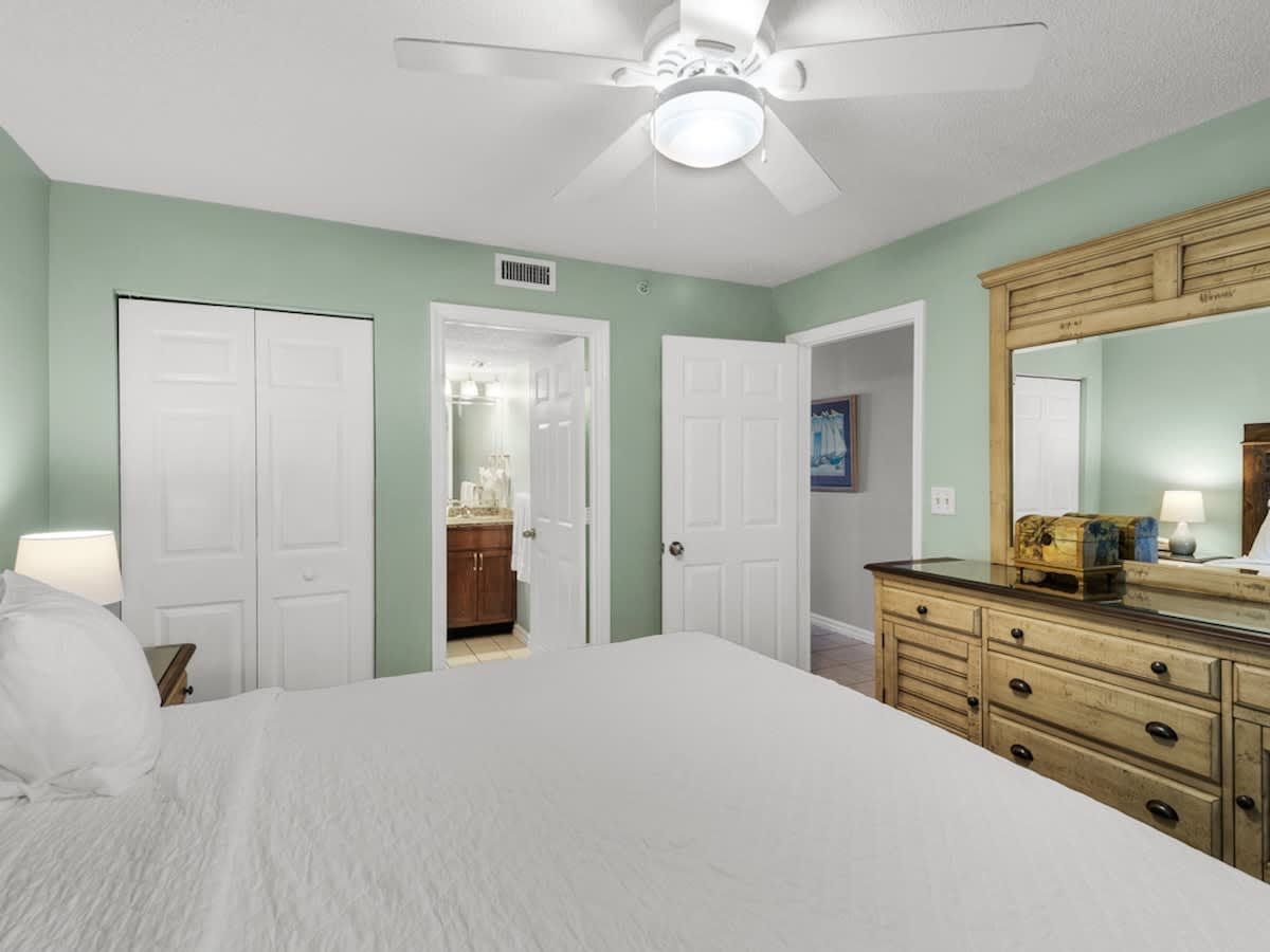 Pelican Beach Resort 405 12