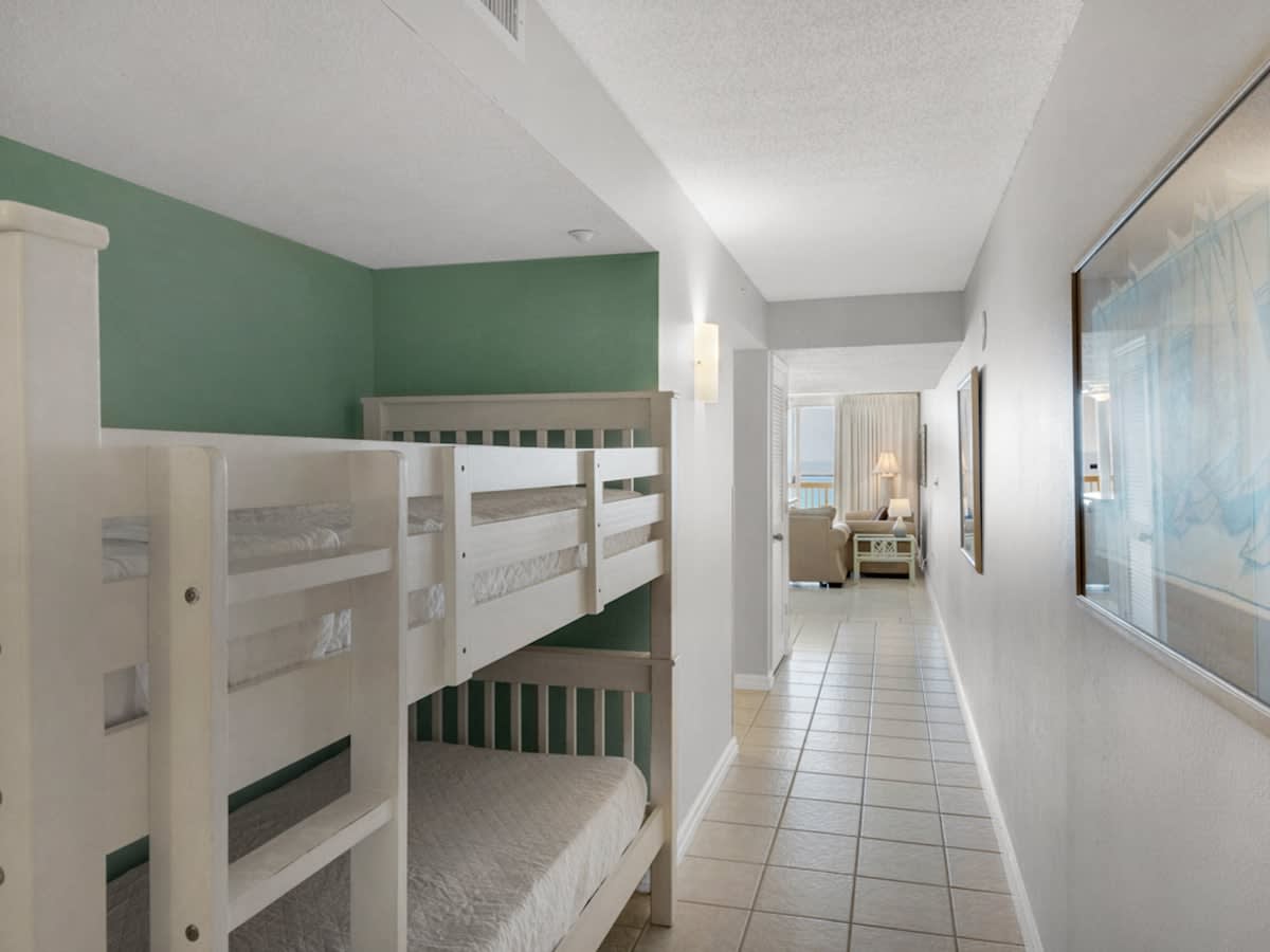 Pelican Beach Resort 405 15