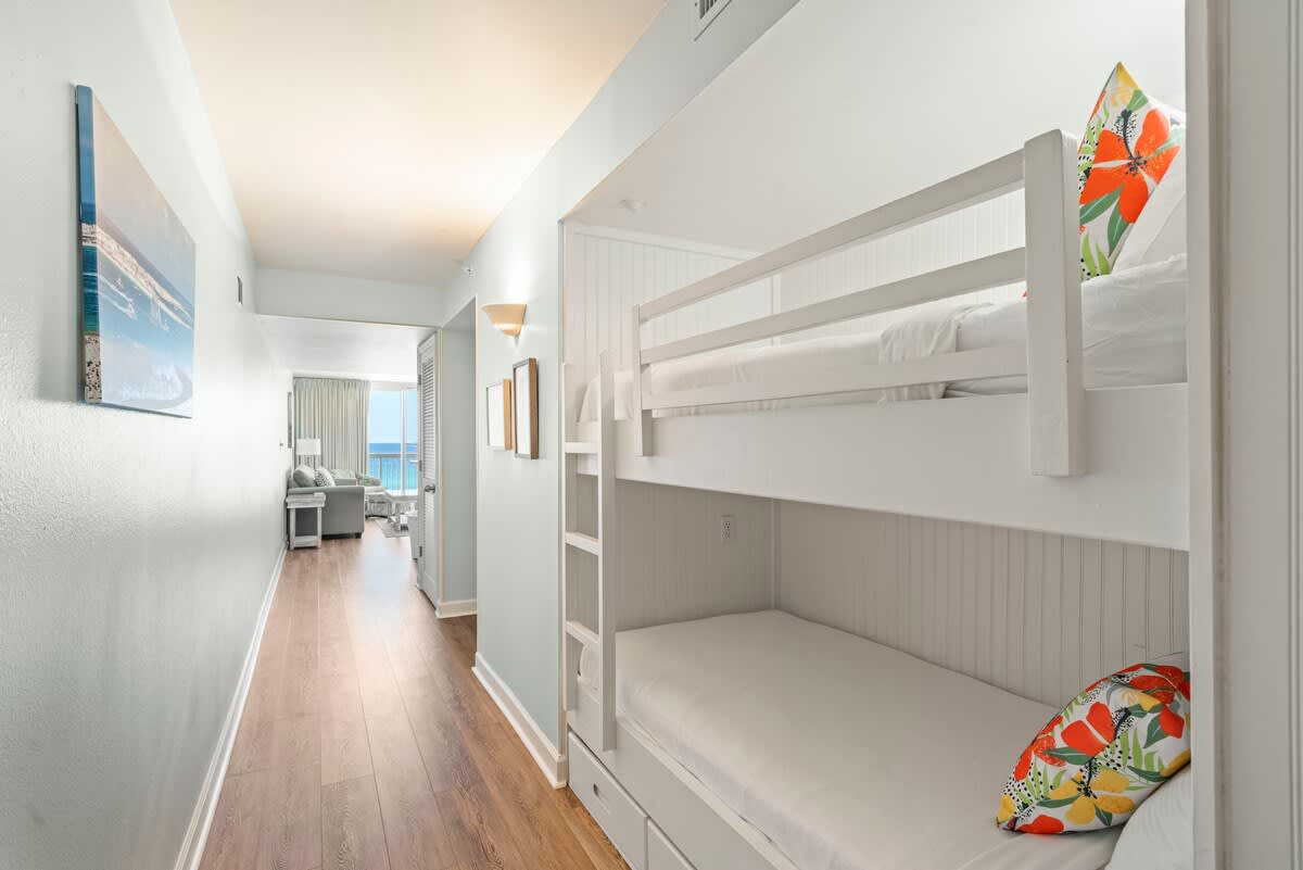 Pelican Beach Resort 510 7