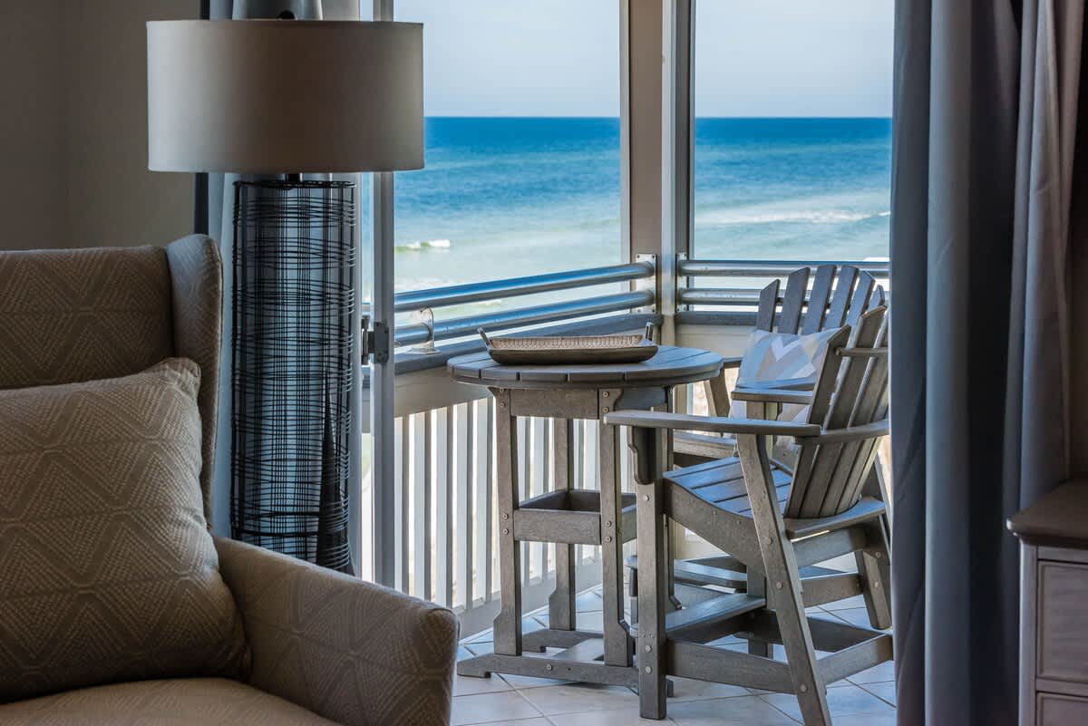 Pelican Paradise 115