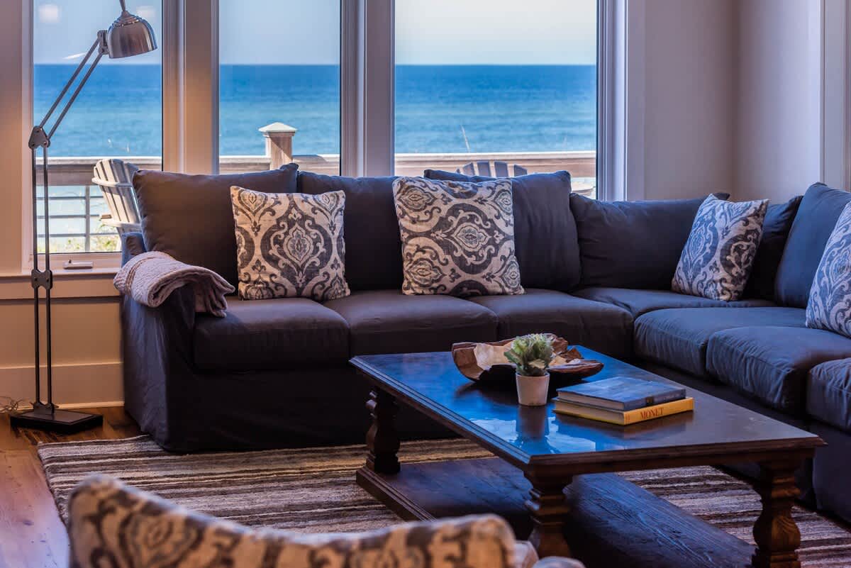 Pelican Paradise 110