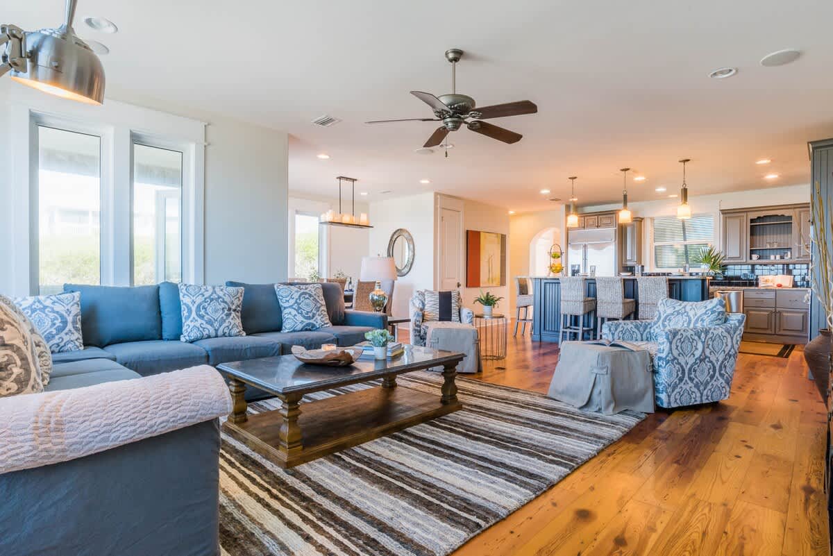 Pelican Paradise Unit A 10