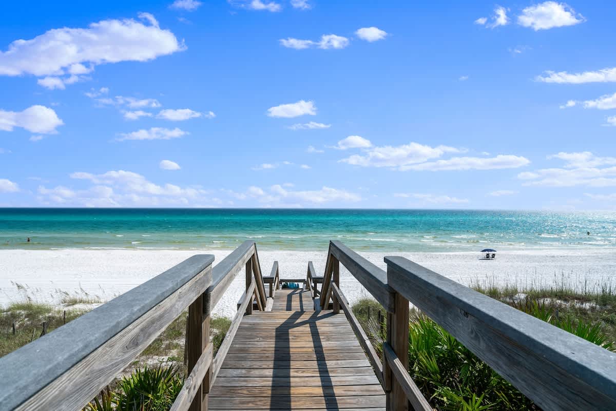 Pelican Paradise Unit B 22