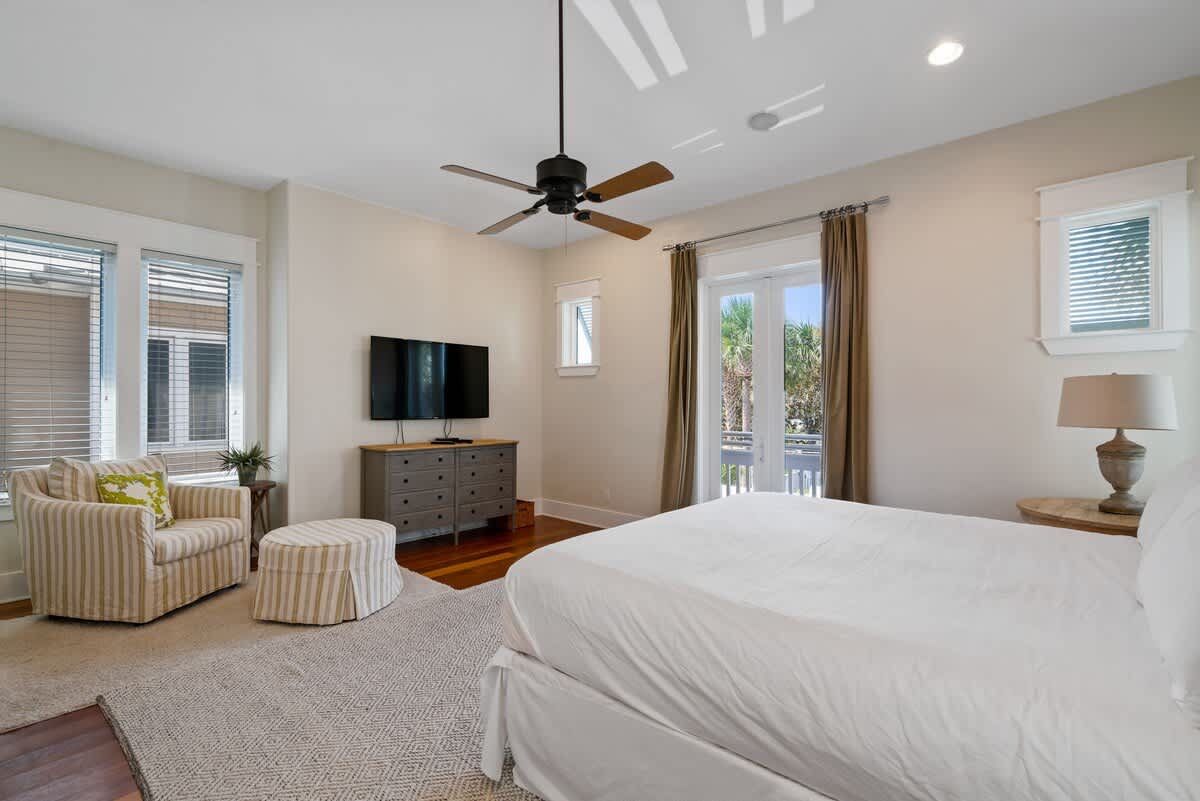 Pelican Paradise Unit B 21