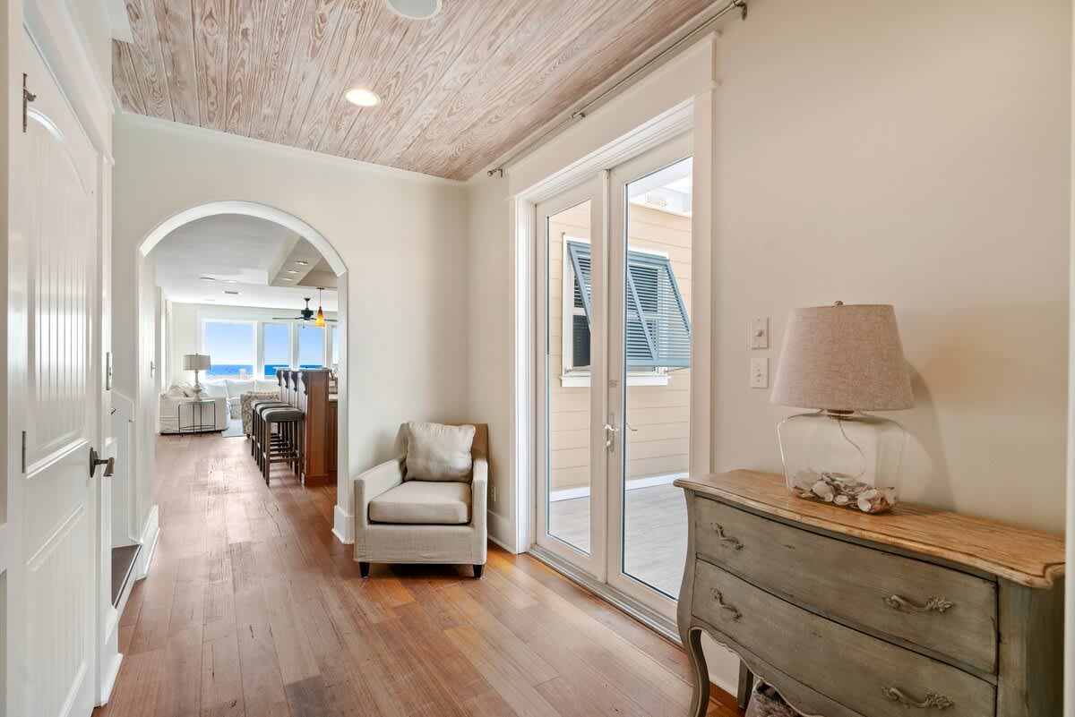 Pelican Paradise Unit B 28