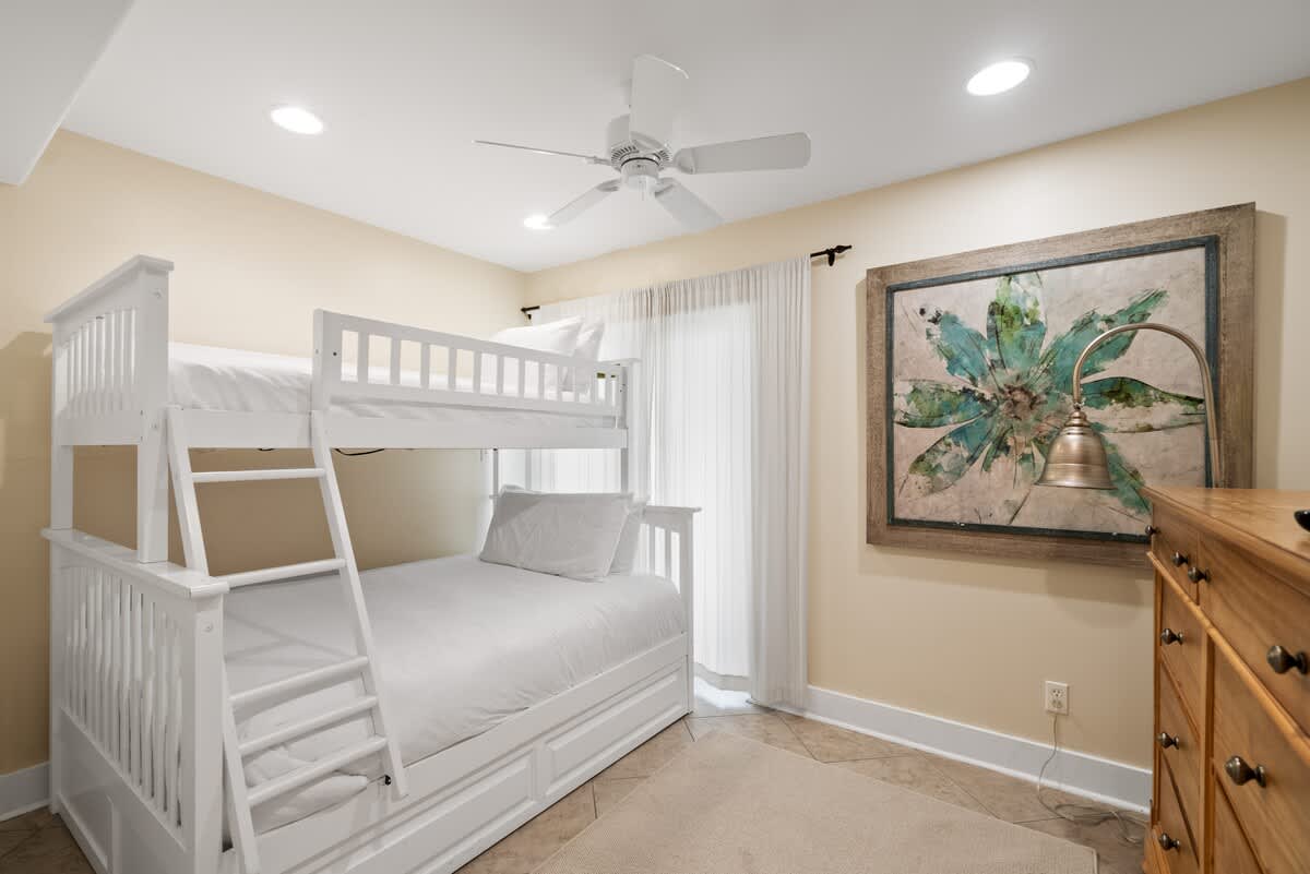 Pelican Paradise Unit B 14