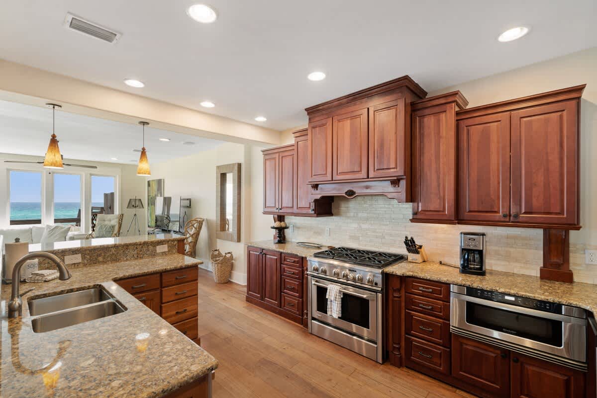 Pelican Paradise Unit B 7