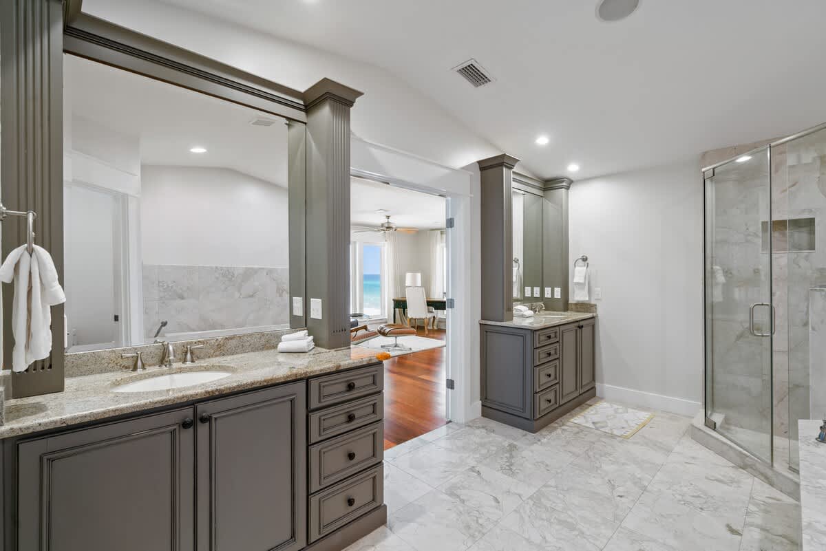 Pelican Paradise Unit B 34