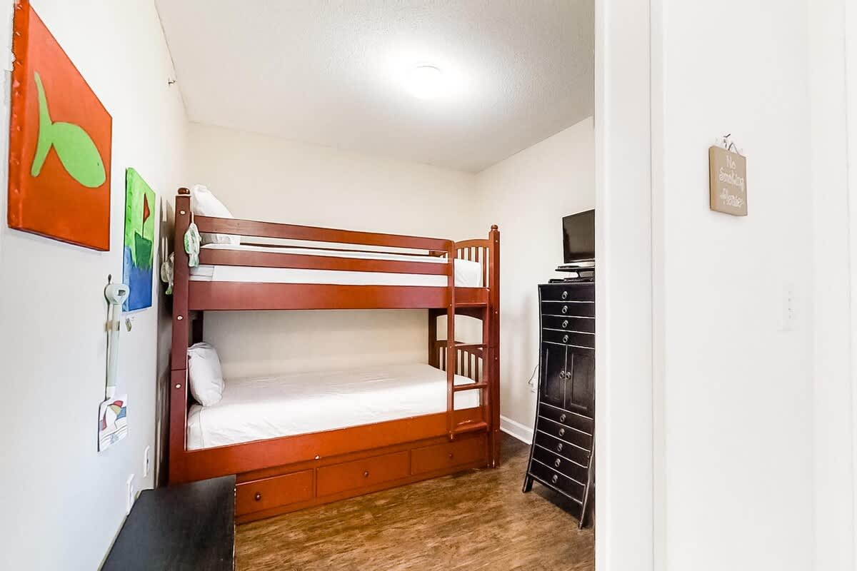 Seychelles Beach Service Inlcuded in Season 19