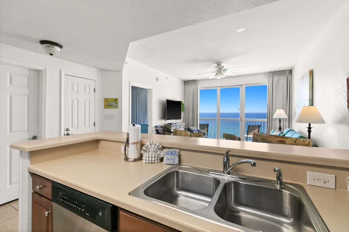 Seychelles Beach Service Inlcuded in Season 4