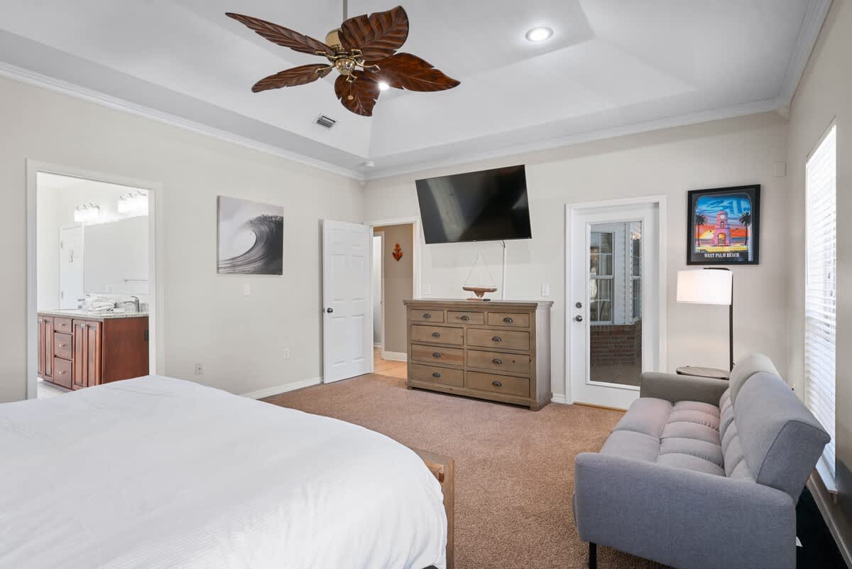 Stealing Happy Hours 35