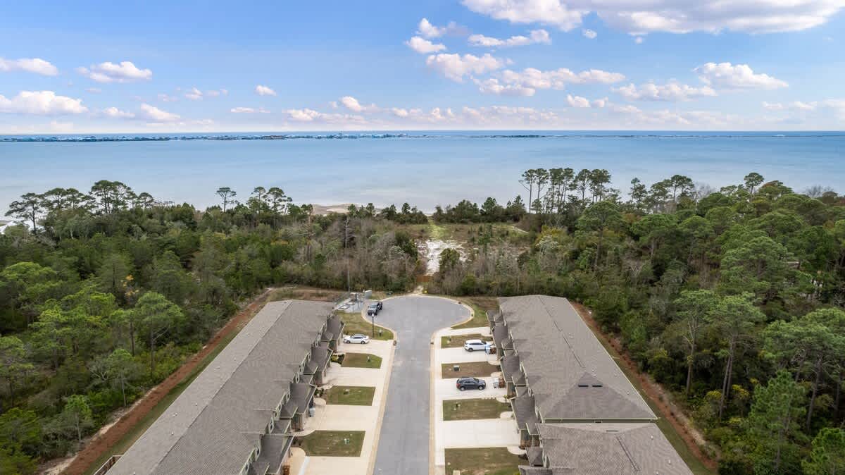 Summer by the Sound | Photo 28