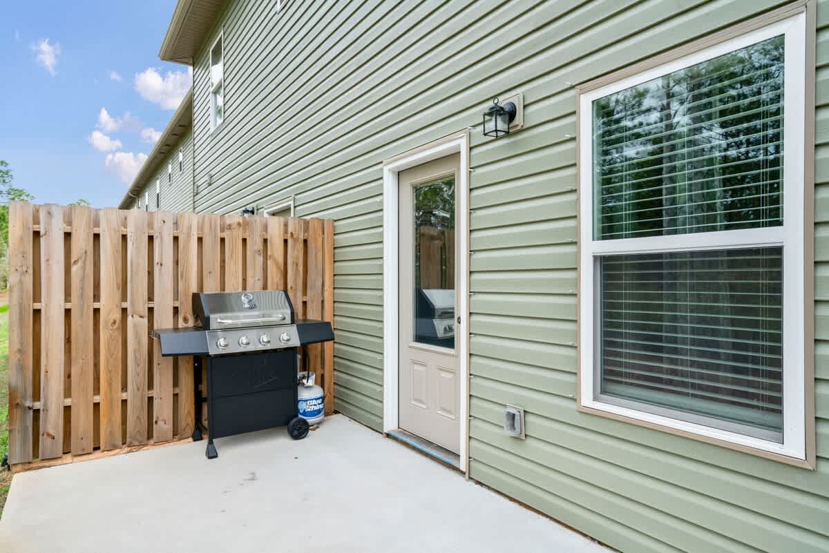 Summer by the Sound | Photo 11