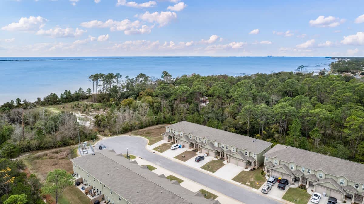 Summer by the Sound | Photo 27