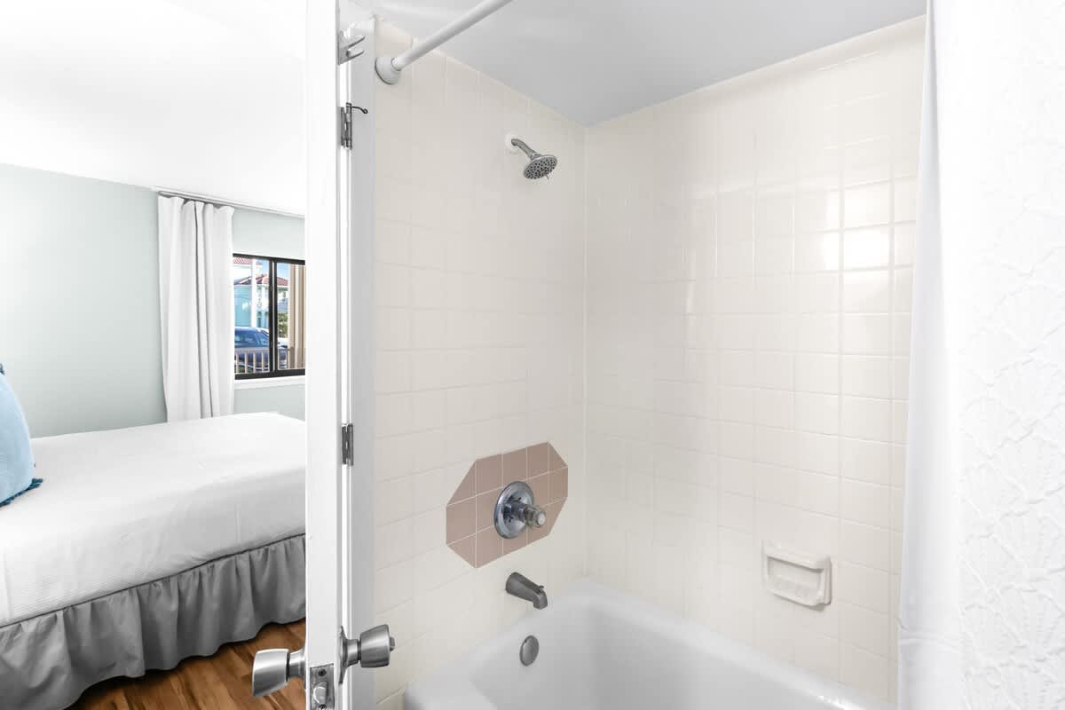 Latitude 29 Unit 20 20