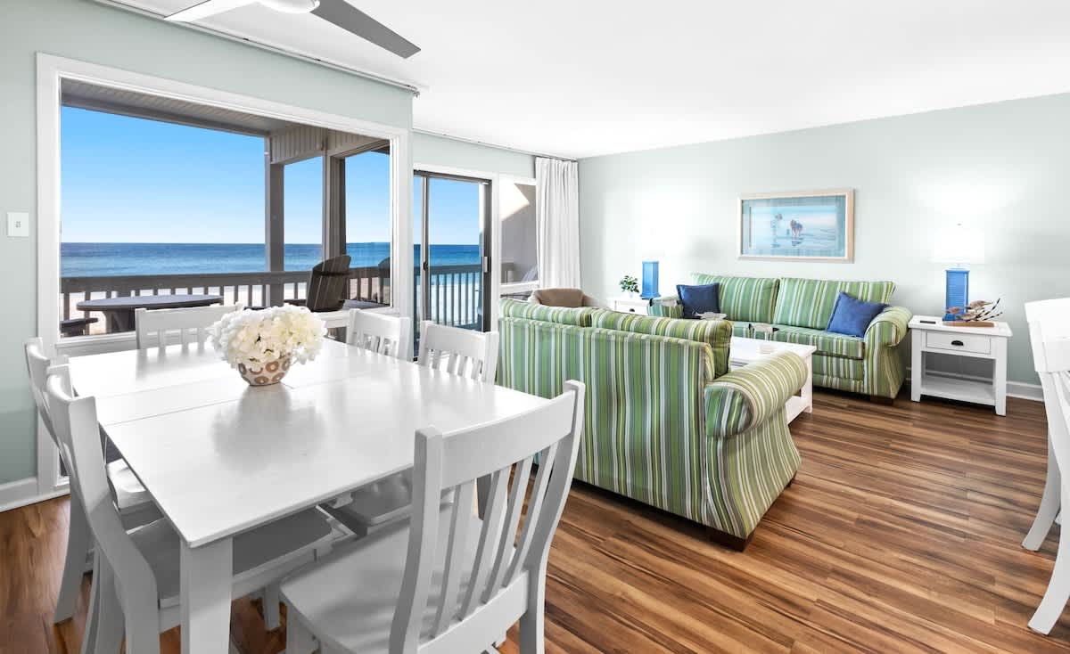 Latitude 29 Unit 20 9