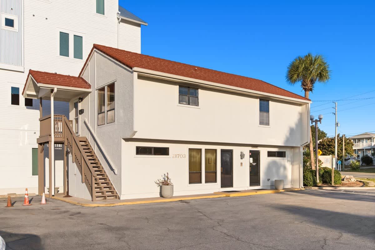 Latitude 29 Unit 21 31