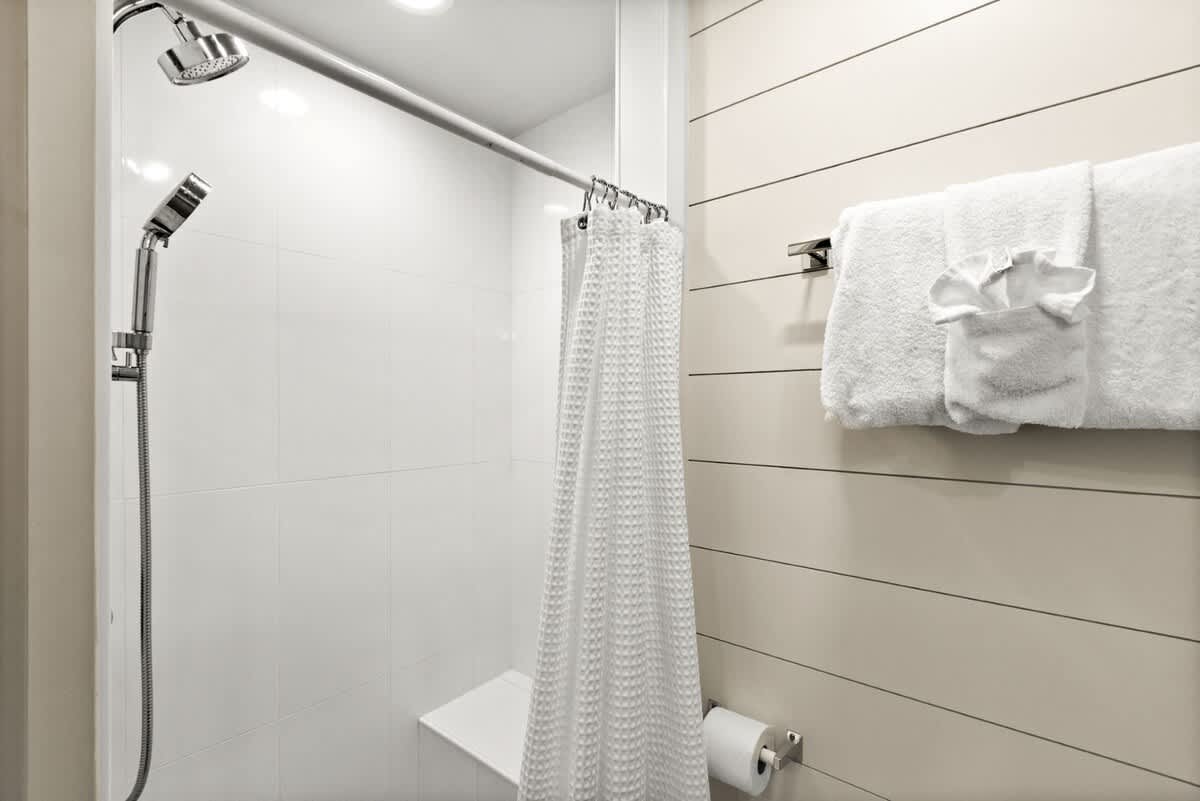 Latitude 29 Unit 21 23