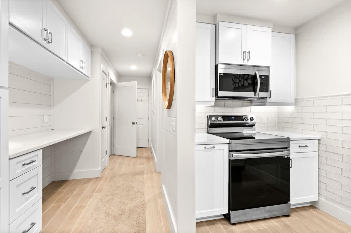 Latitude 29 Unit 21 8