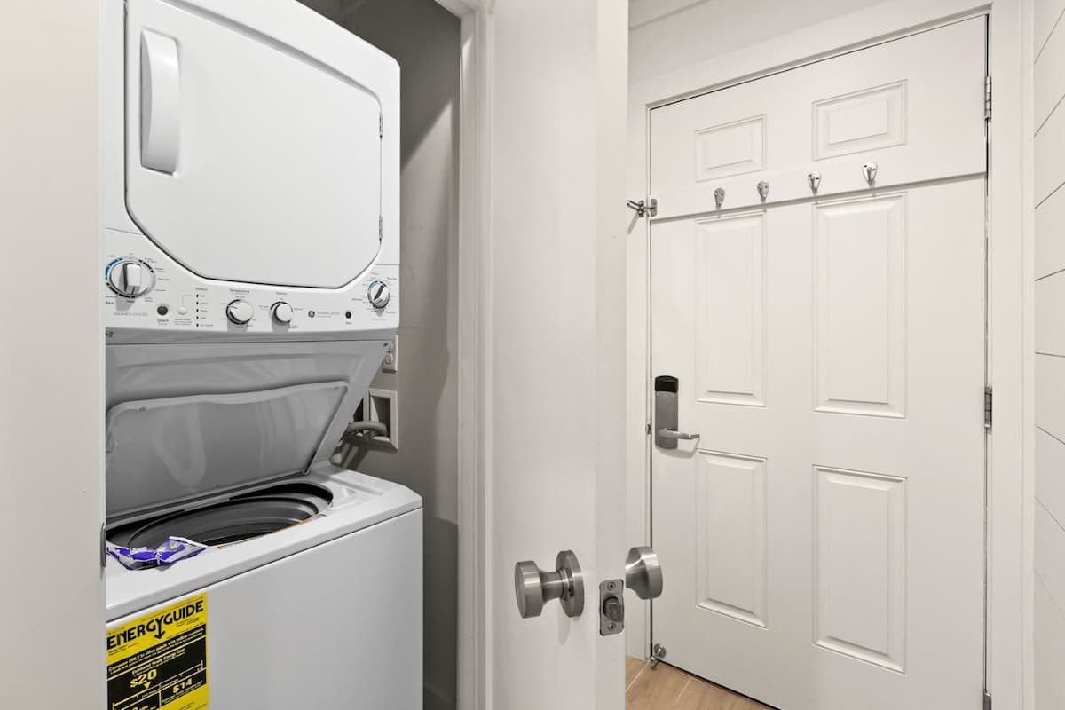 Latitude 29 Unit 21 20