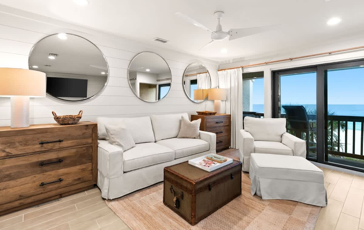 Latitude 29 Unit 21 4