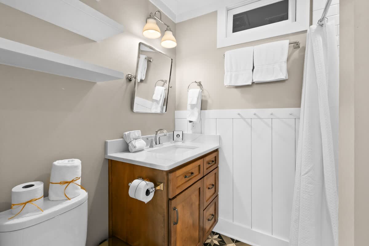 Latitude 29 Unit 22 9