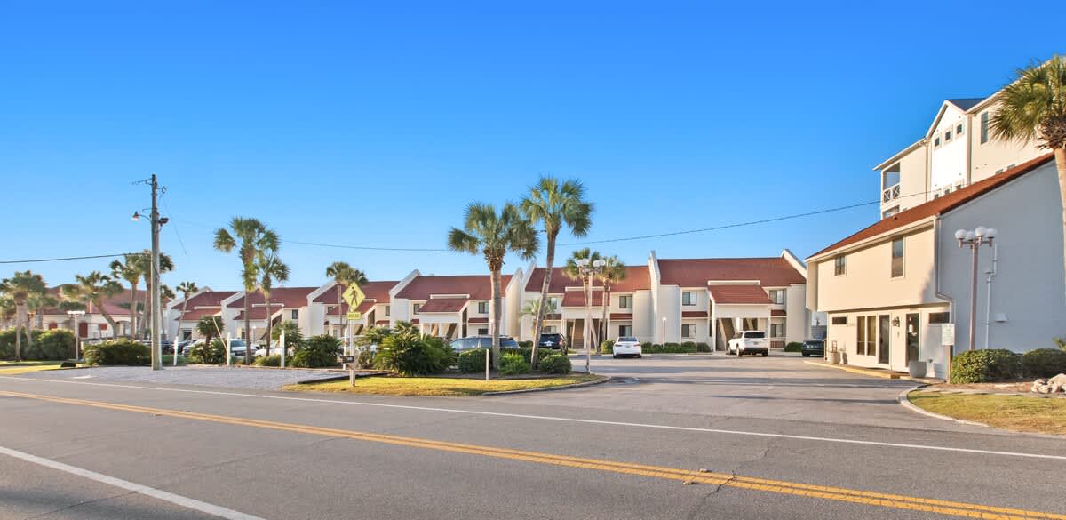 Latitude 29 Unit 22 23