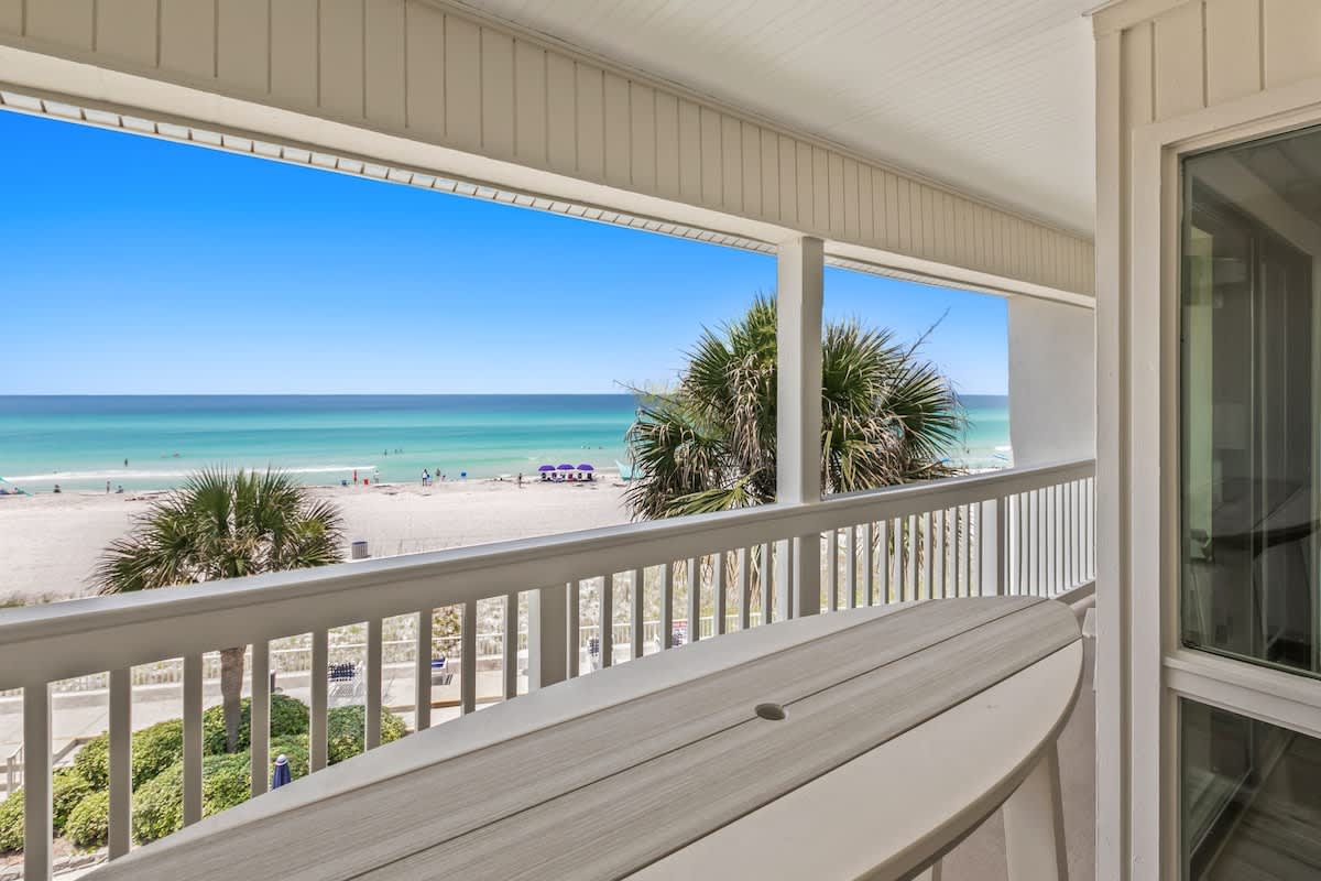 Latitude 29 Unit 22 18