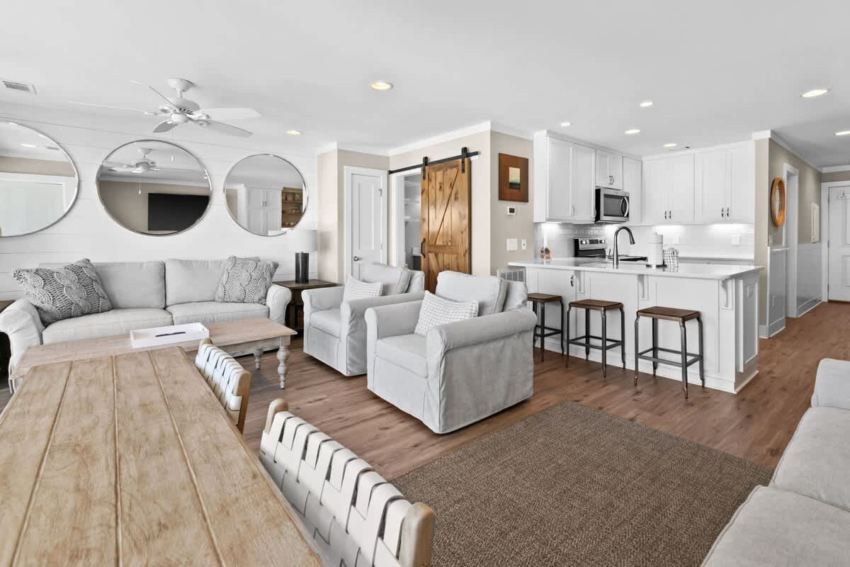 Latitude 29 Unit 22 5