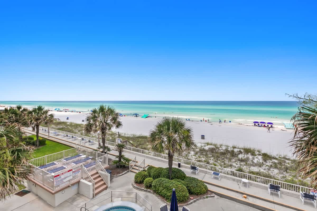 Latitude 29 Unit 22 20