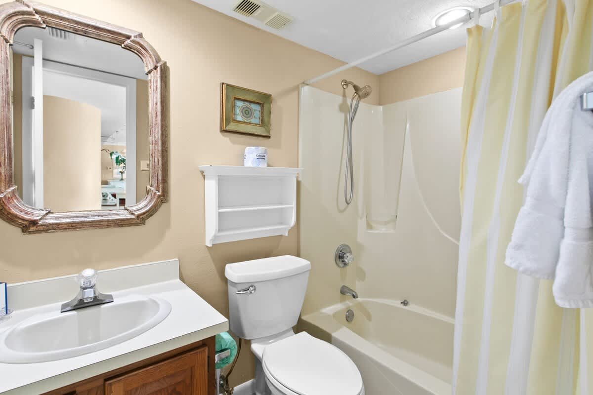 One Seagrove Place 2106 | Photo 20