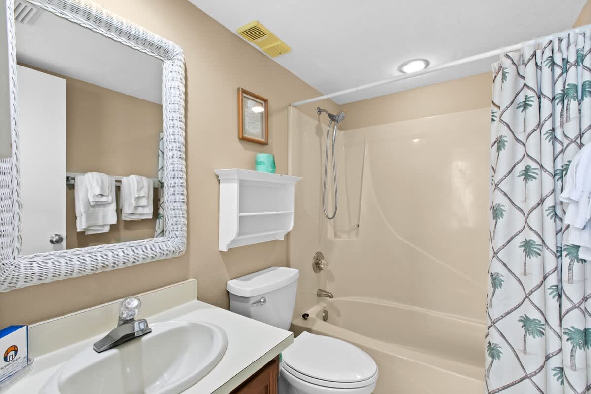 One Seagrove Place 2106 | Photo 23