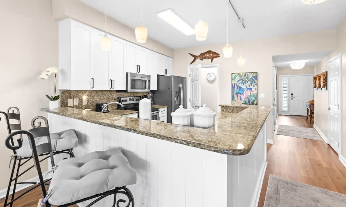 The Crescent 112 | Photo 7