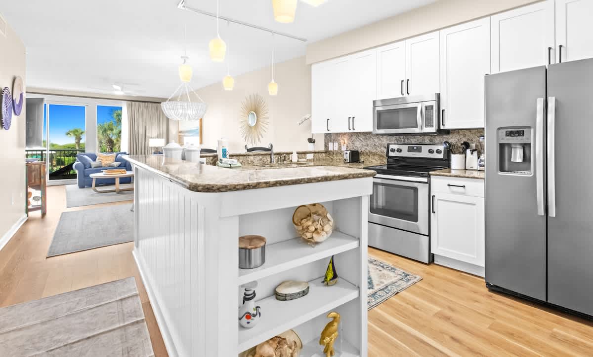 The Crescent 112 | Photo 8