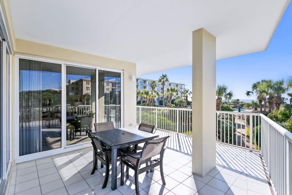 The Crescent 117 | Photo 26