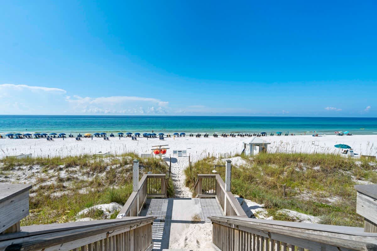 The Crescent 117 | Photo 59