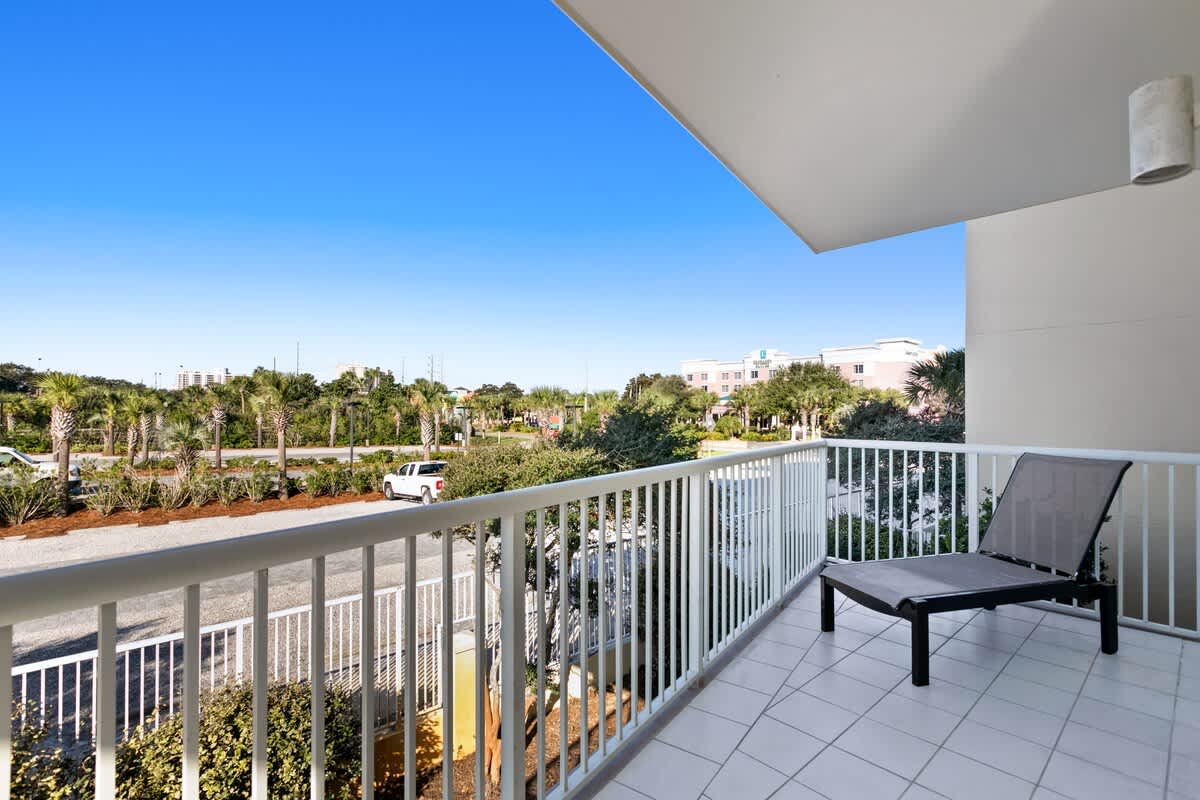 The Crescent 117 | Photo 27