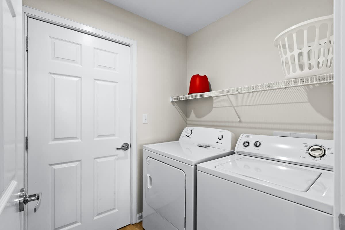 The Crescent 117 | Photo 17