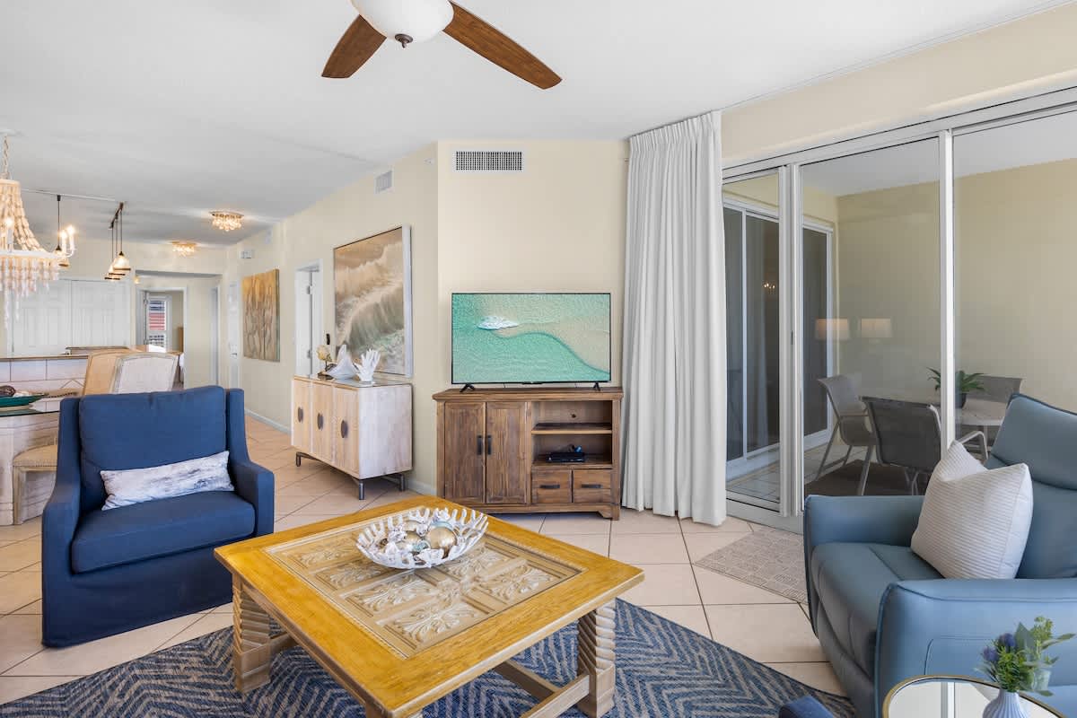 The Crescent 205 | Photo 3