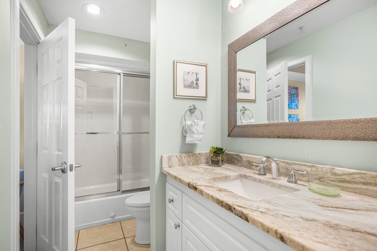 The Crescent 205 | Photo 16