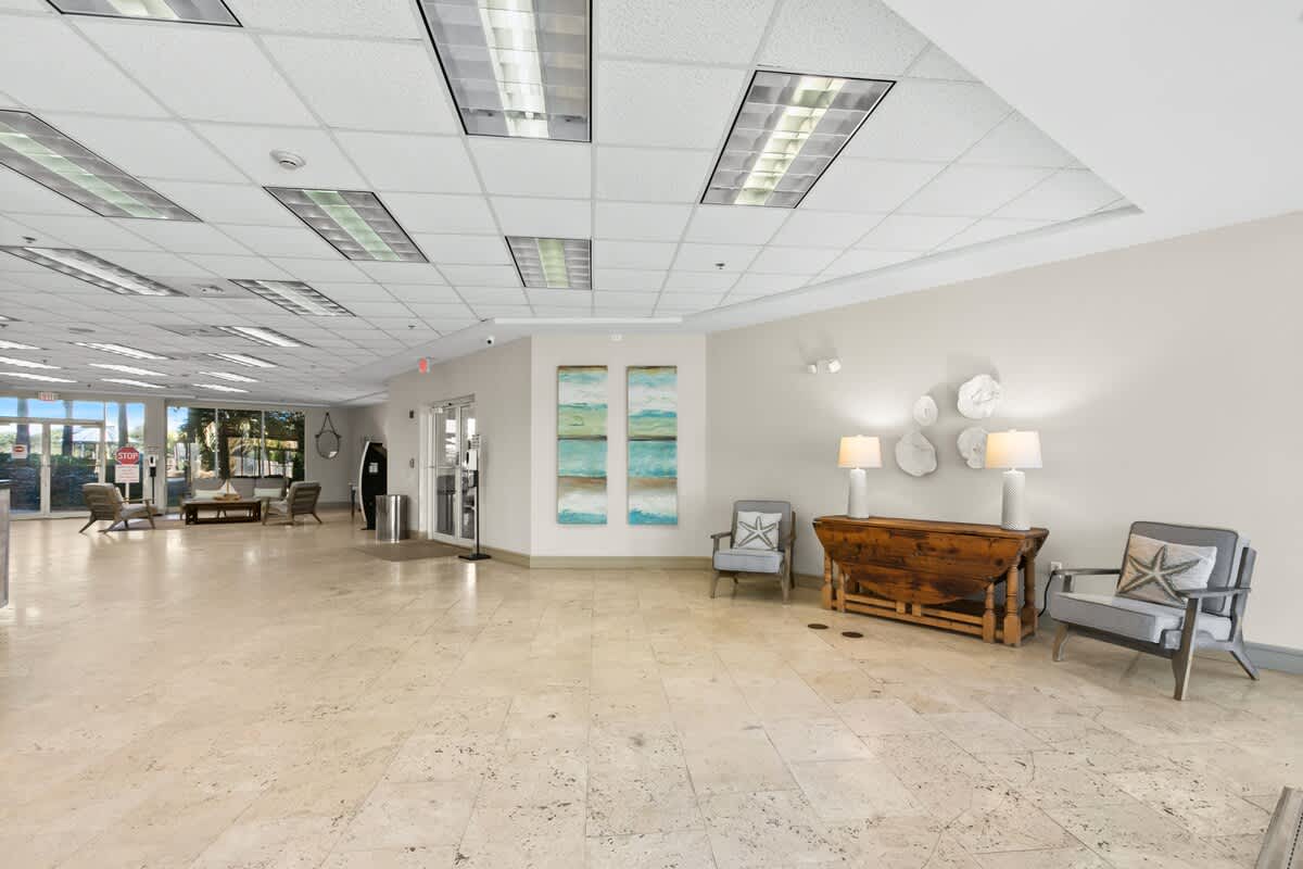 The Crescent 205 | Photo 37