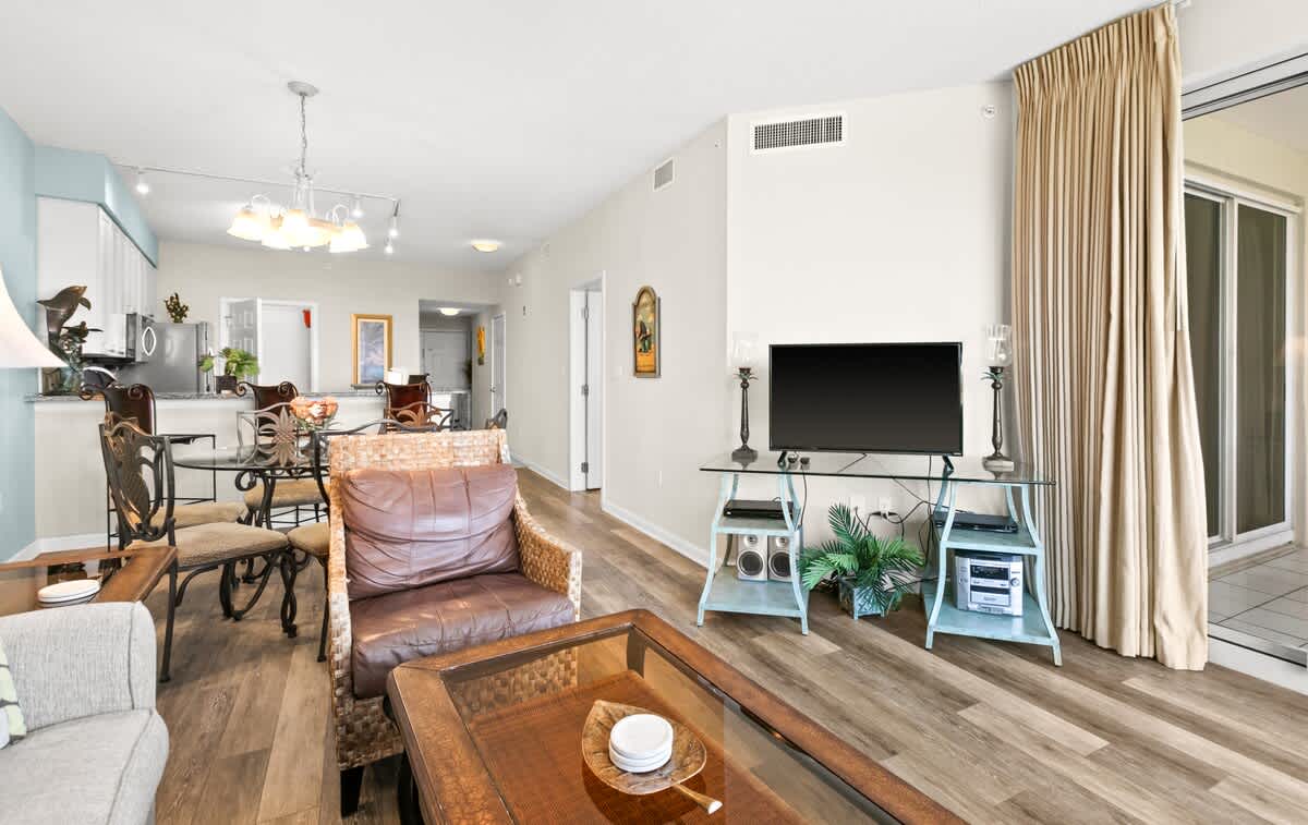 The Crescent 207 | Photo 3