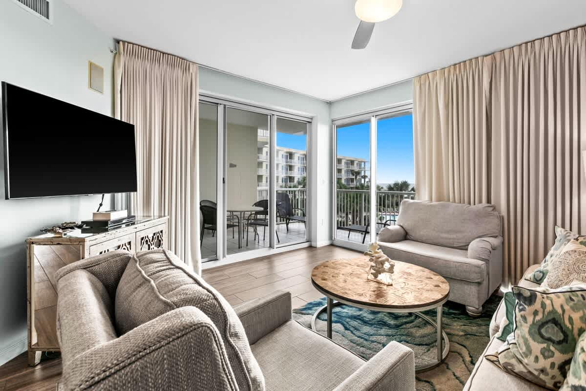 The Crescent 216 | Photo 2